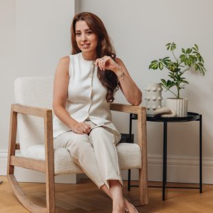 Dr Sasha Hall
